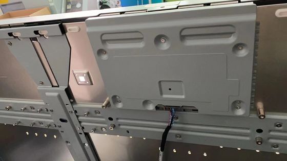 İyi bir fiyat. Yüksek parlaklıklı Büyük LCD Ekranı AUO P645HW03 1920*1080 piksel Dijital işaretleme için 51pin çevrimiçi