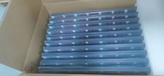 İyi bir fiyat. 18.4 inç dizüstü bilgisayar LCD ekranı 1920×1080 FHD çözünürlüğü ve 350cd/m2 parlaklık çevrimiçi